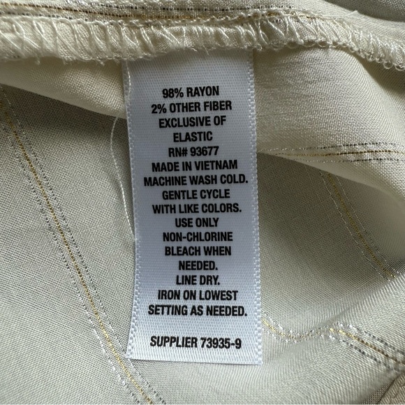 NEW a.n.a Ivory Smocked Blouse Ruffle Details Boho Peasant style Rayon Flowy - Picture 7 of 7